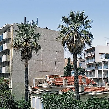 Apart Otel Pierre & La Promenade Des Bains 2*