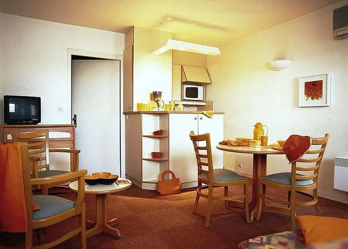 Résidence Pierre&vacances La Promenade Des Bains Appart hôtel Saint-Raphaël