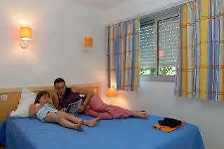 Pierre & La Promenade Des Bains Aparthotel