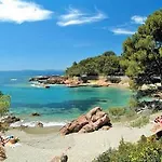 Ξενοδοχείο με διαμερίσματα Pierre & La Promenade Des Bains Saint-Raphaël