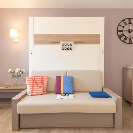 Pierre & La Promenade Des Bains Апарт-отель