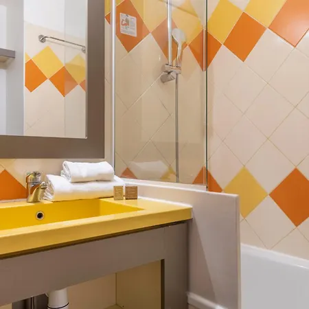 Pierre & La Promenade Des Bains Апарт-отель Сен-Рафаэль