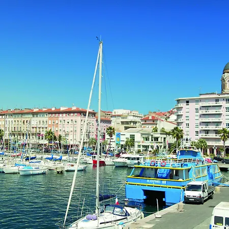 Lägenhetshotell Pierre & La Promenade Des Bains