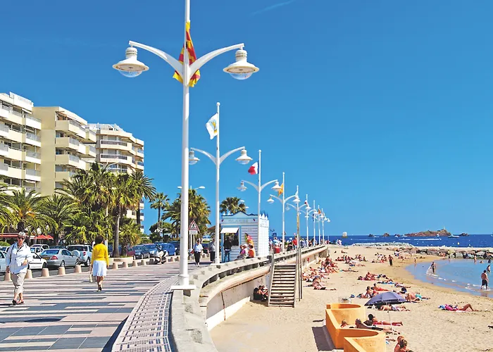 Pierre & La Promenade Des Bains Saint-Raphael (Var)