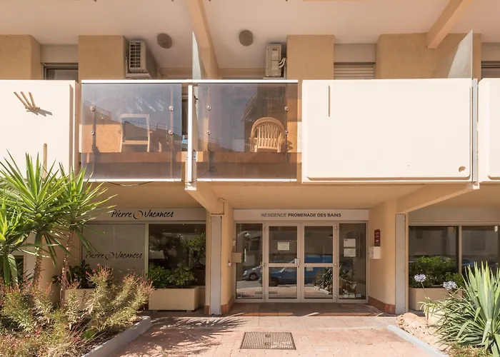Ξενοδοχείο με διαμερίσματα Pierre & La Promenade Des Bains