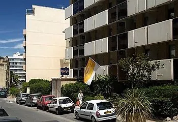 Ξενοδοχείο με διαμερίσματα Pierre & La Promenade Des Bains